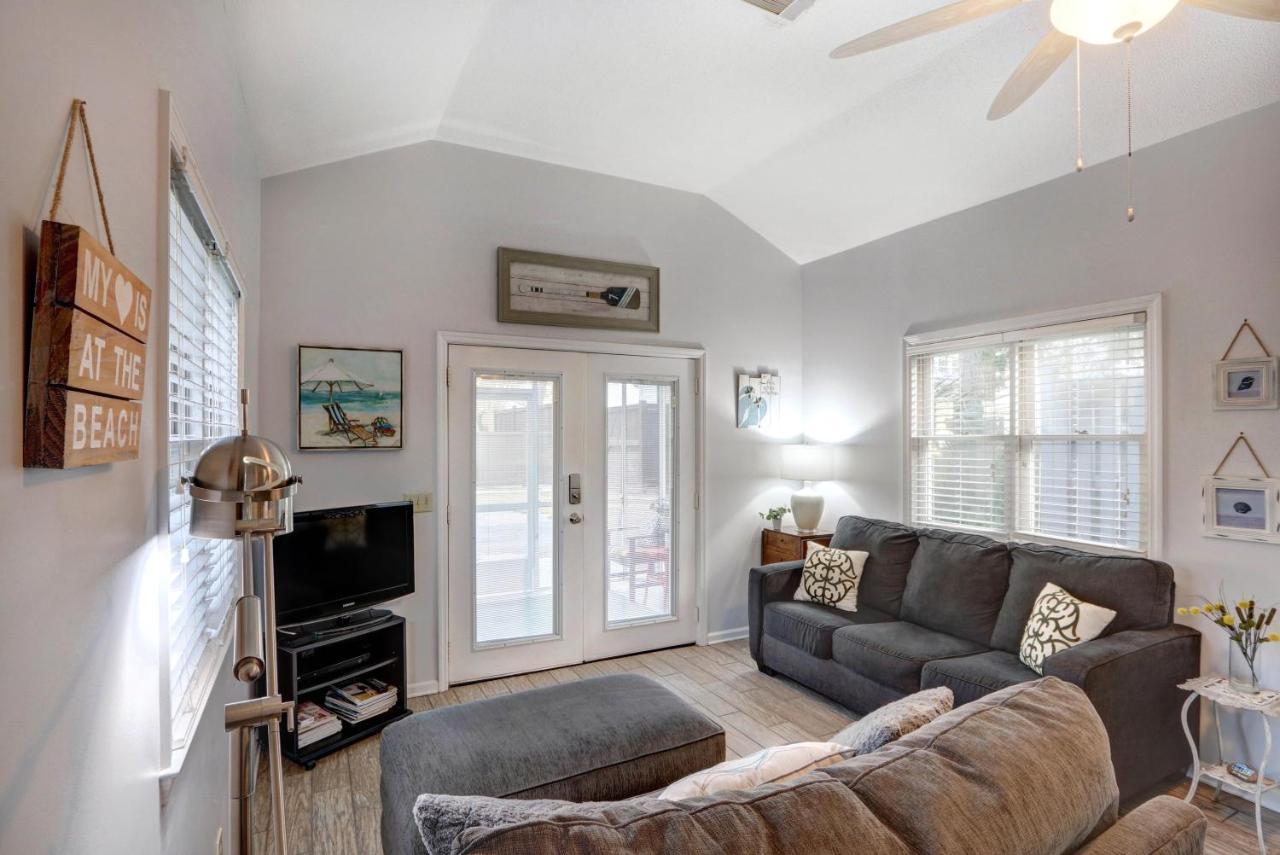 Ezbreezy - 4217 Fifth Street * St. Simons Island